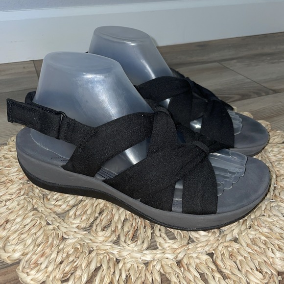 Clarks Cloudsteppers Women's Size 8.5 Black Sling Back‎ Sandals - Picture 1 of 10